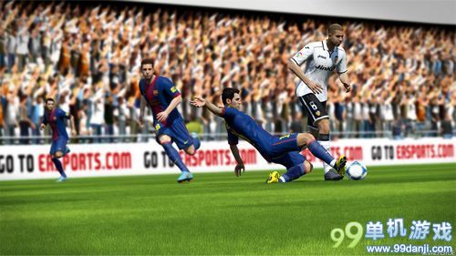 《FIFA 13》Wii U版截图 触摸屏控制改变战术