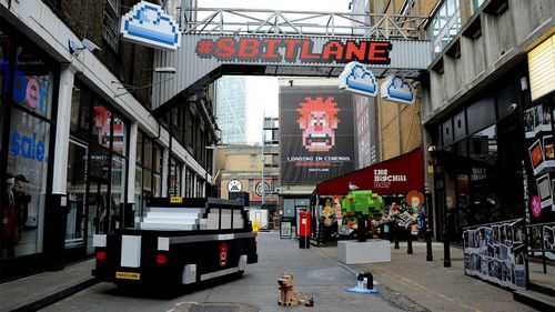 《无敌破坏王》宣传 让英国街头变成8位游戏世界