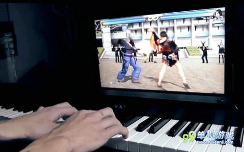 牛！达人用电钢琴玩转X360格斗游戏《铁拳》