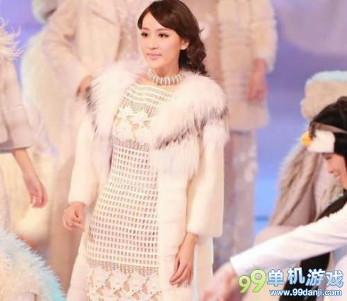 2014香港小姐选美决赛 10位佳丽争芳斗艳